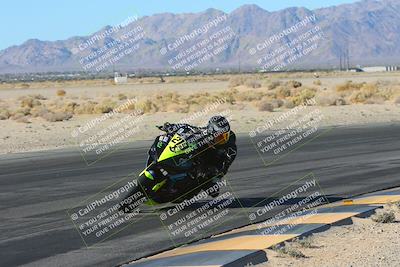 media/Jan-10-2025-CVMA Friday Practice (Fri) [[489e0da257]]/Group 4 and Trackday/Session 2 (Turn 4 Inside)/